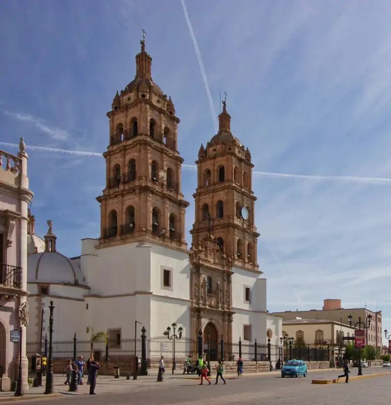 Catedral Basílica Menor de Durango en el centro histórico