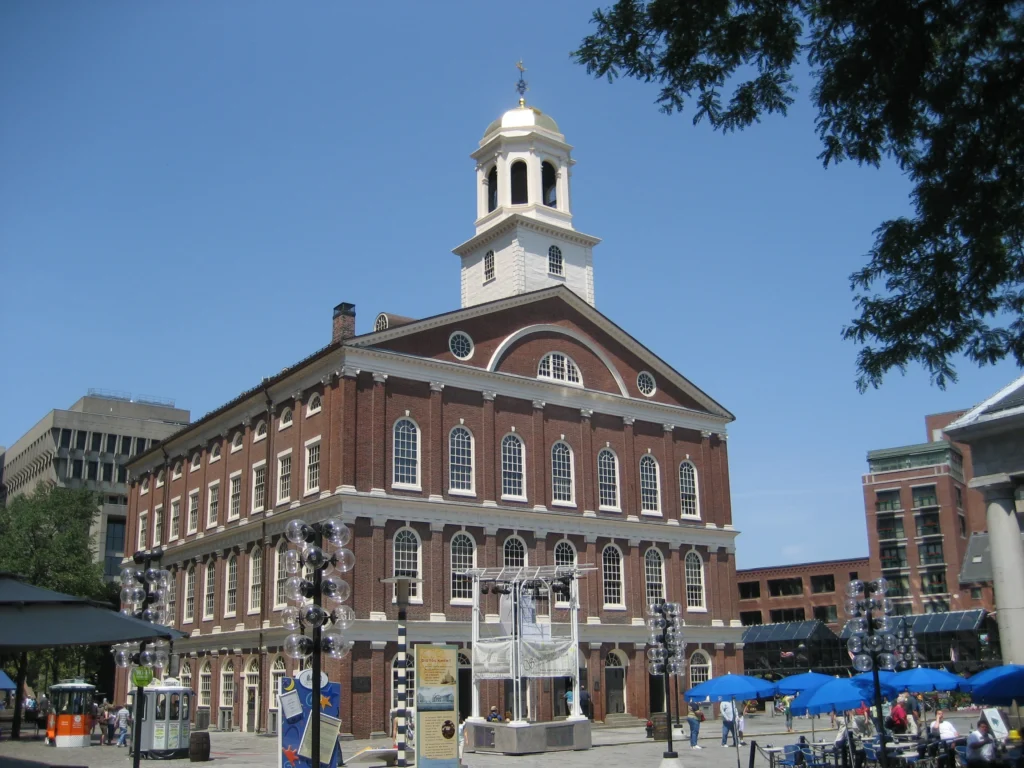 Fachada de Faneuil Hall en Boston