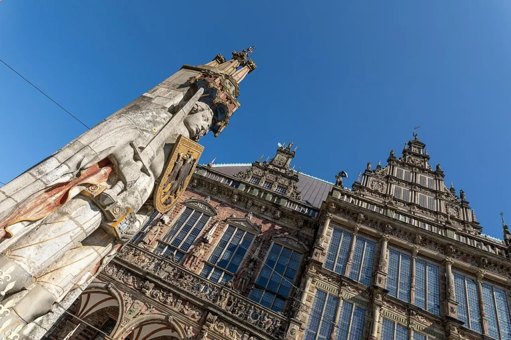 Rathaus de Bremen y estatua de Roland en Marktplatz