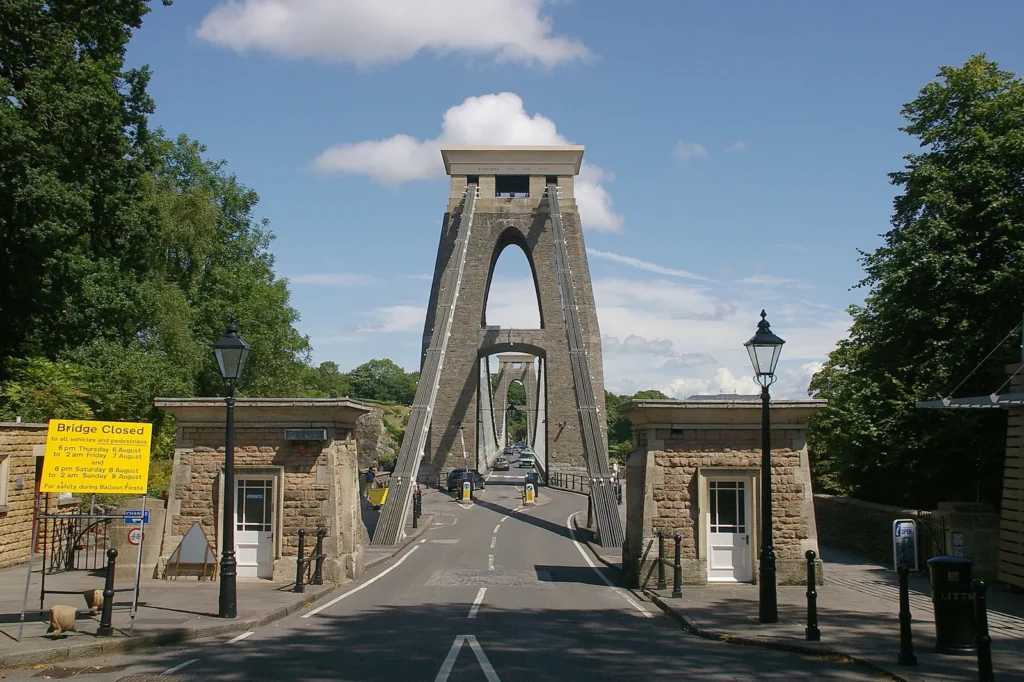 Clifton Suspension Bridge sobre la garganta del Avon en Bristol