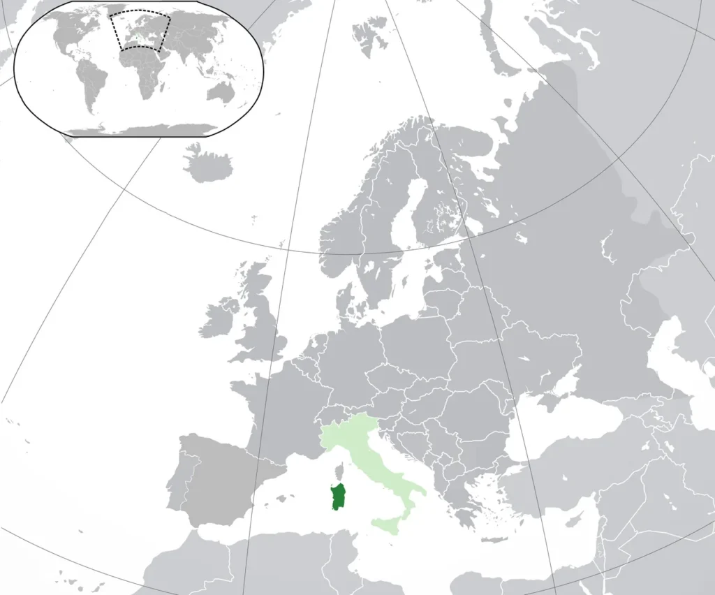 Mapa de ubicación de Cerdeña en Italia y Europa