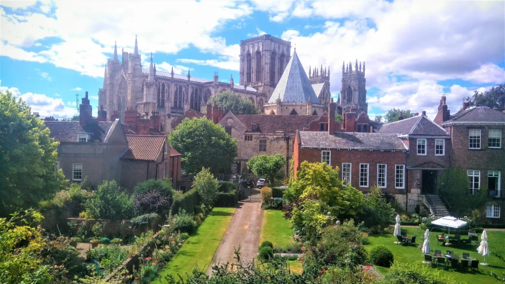 York Minster en el centro historico de York, Inglaterra