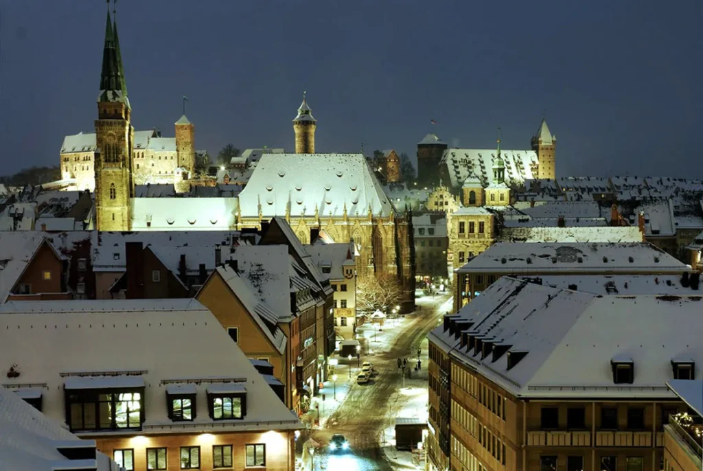 Casco antiguo de Nuremberg con torres historicas y el castillo imperial