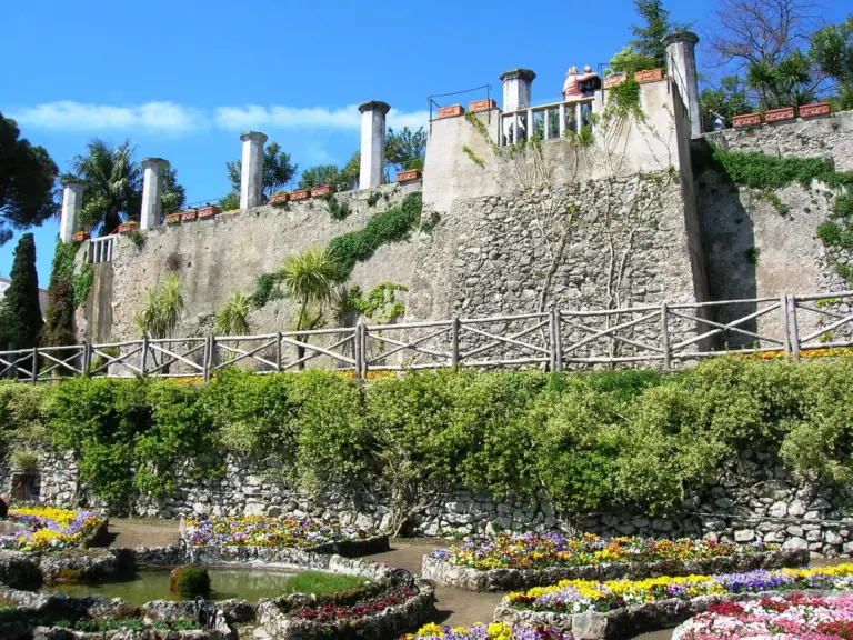 Jardines y arquitectura de Villa Rufolo en Ravello