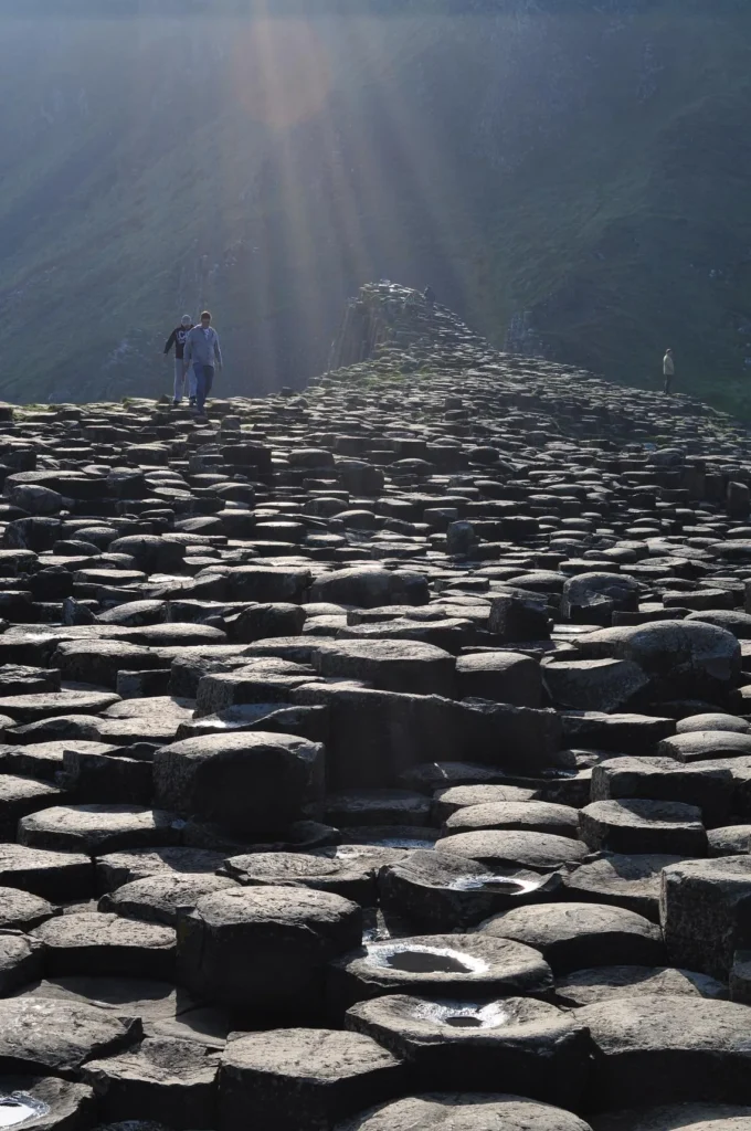 Columnas basálticas de Giant’s Causeway en la costa de Irlanda del Norte